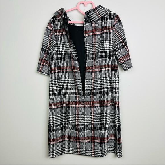 Trina Turk Maleko Short-Sleeve Shift Black and Red Plaid Dress Size 8 - Picture 10 of 11